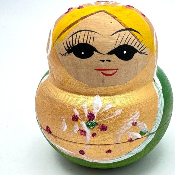 Hand-Painted Russian Matryoshka 4-Piece Wood Nesting Dolls Set Floral Design - Picture 8 of 15